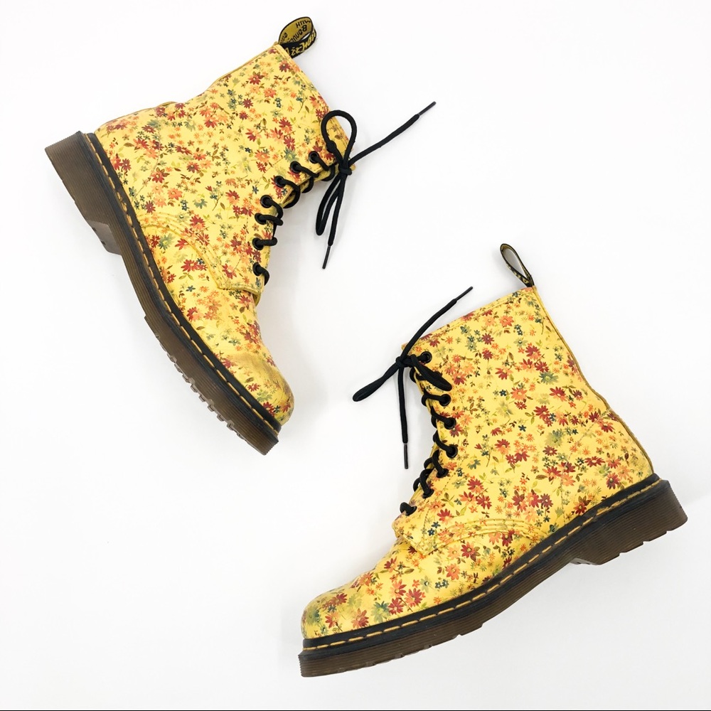 RARE Dr. Martens 1460 W 8 Eye Sun Yellow Flowers Floral Lace Up Combat Boots 10